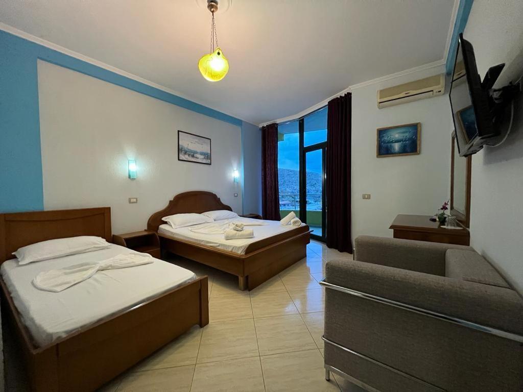 Bahamas Hotel Sarandë