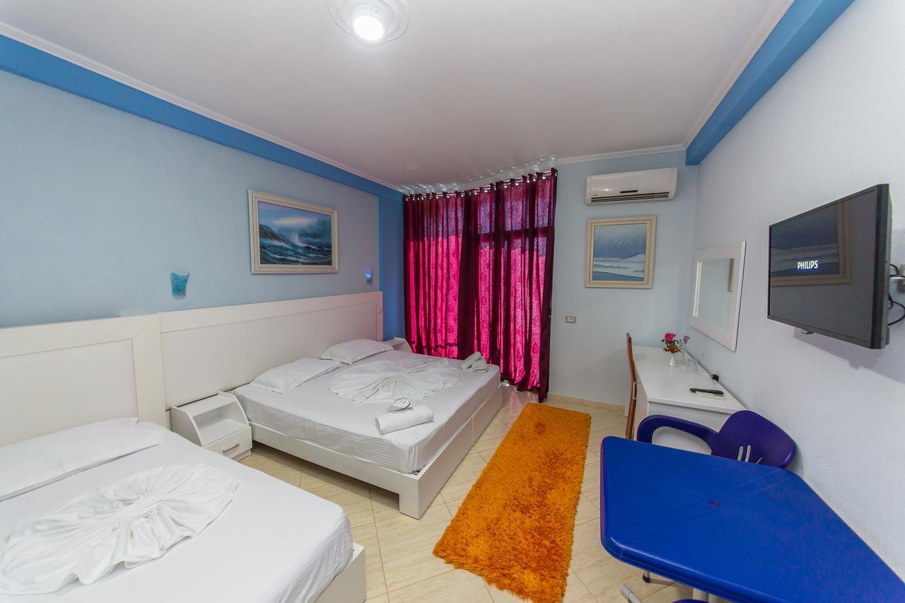 Bahamas Sarandë