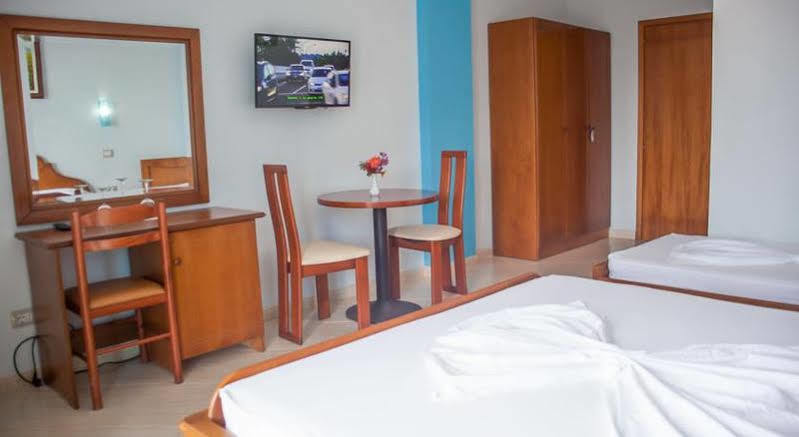 Bahamas Hotel 4*