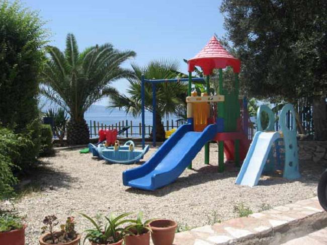 Bahamas Hotel Sarandë